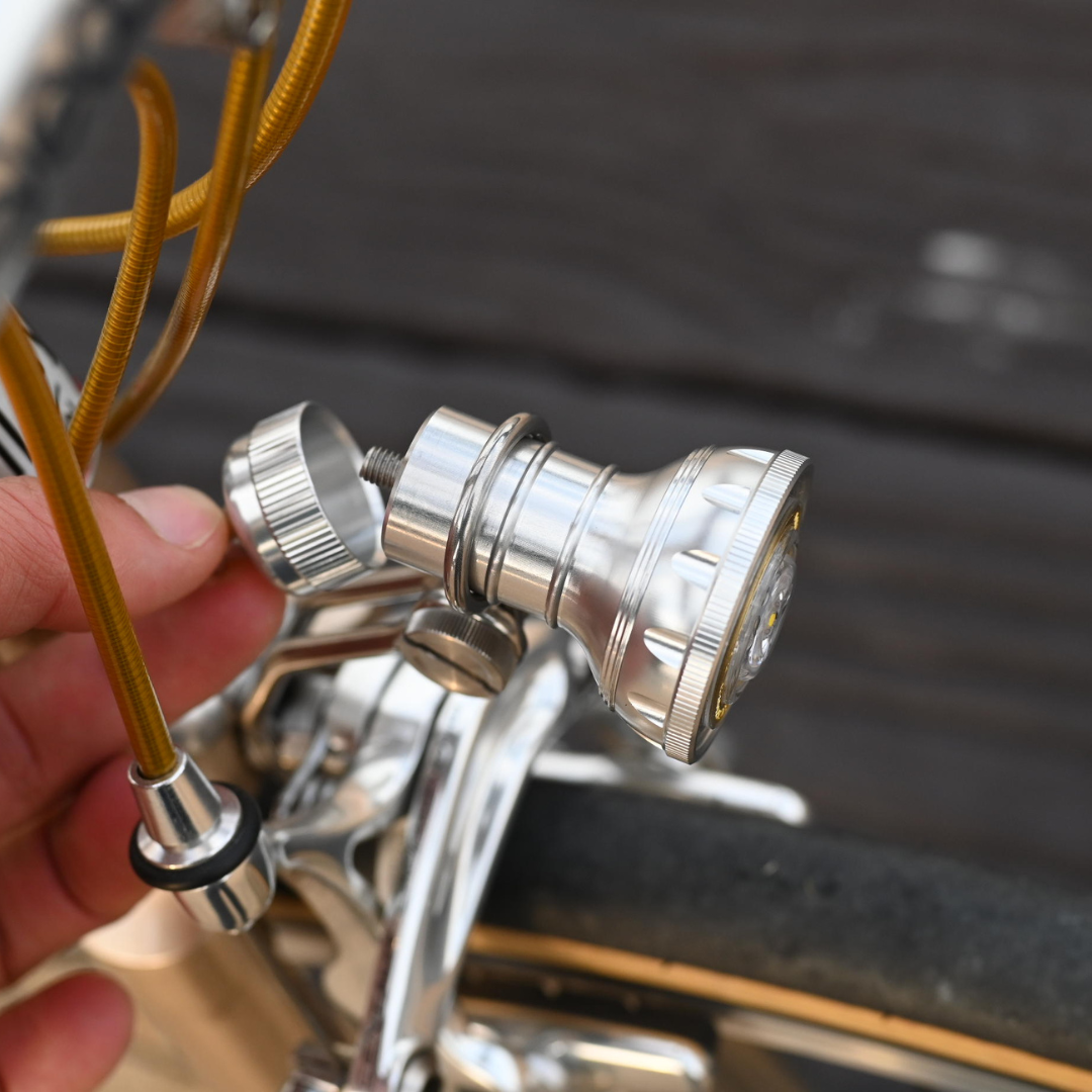 V3-F Vintage Light Front