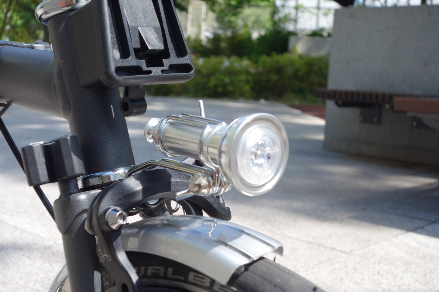 V2-F Vintage Light front USB rechargeable