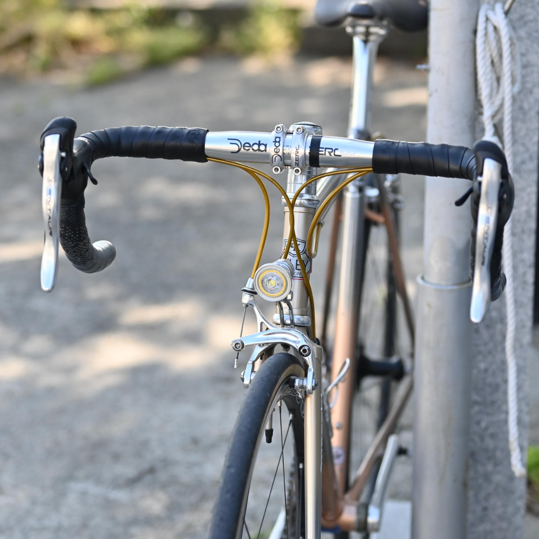 V3-F Vintage Light Front