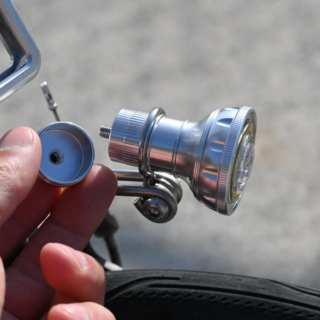 V3-F Vintage Light Front