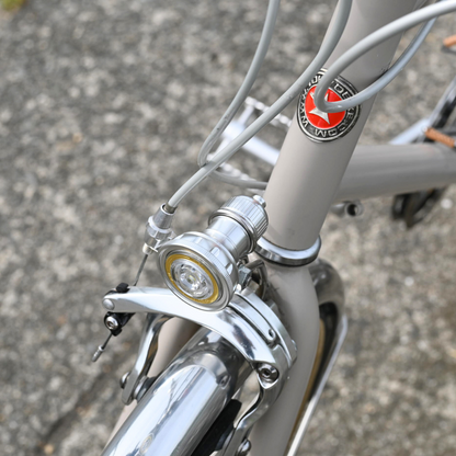 V3-F Vintage Light Front