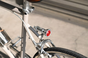 V2 Vintage Light Rear